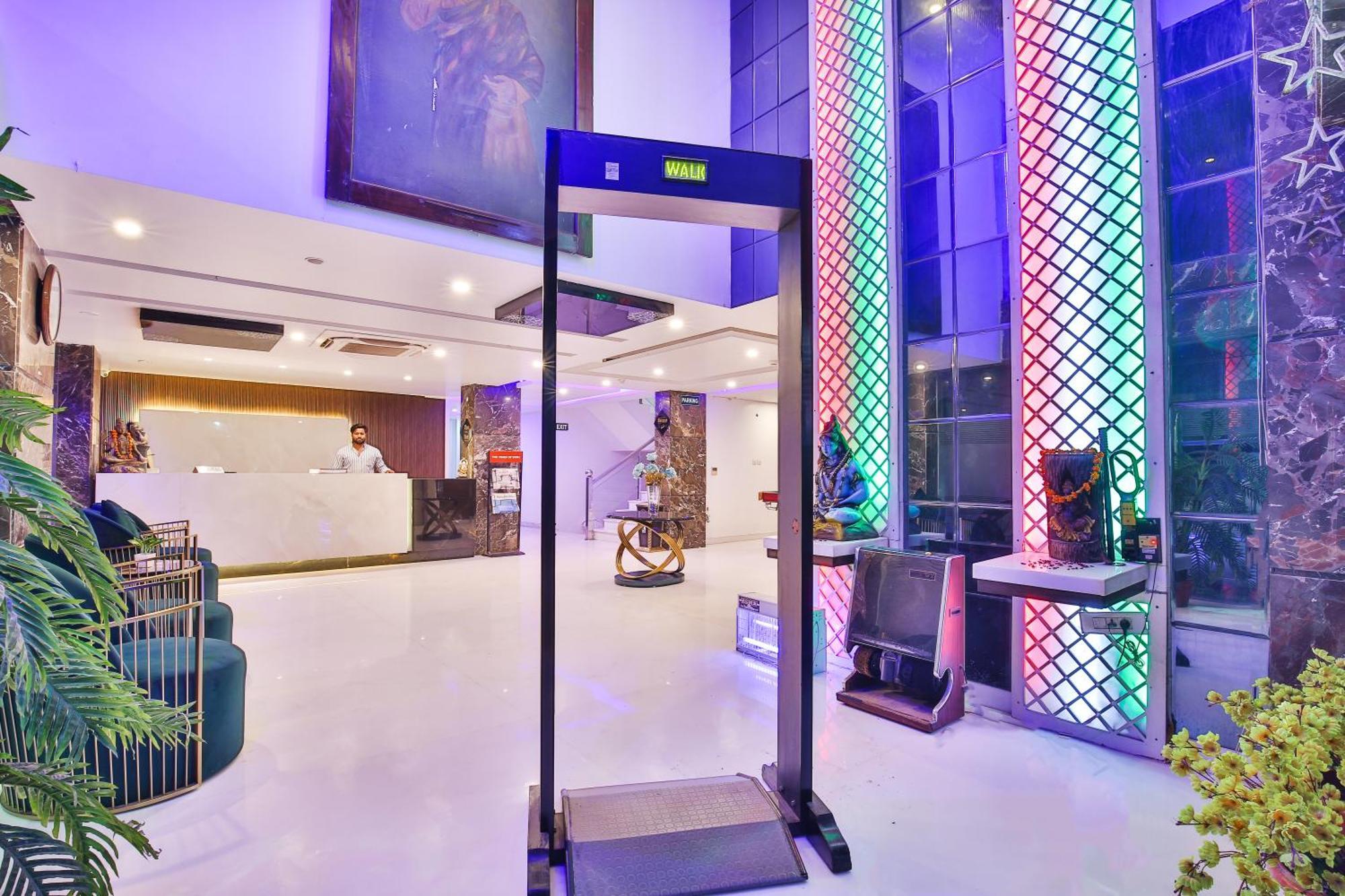 Hotel Uppal International, Near New Delhi Railway Station Екстер'єр фото