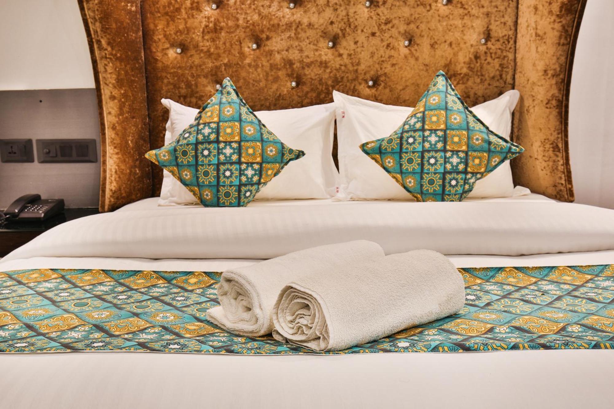 Hotel Uppal International, Near New Delhi Railway Station Екстер'єр фото
