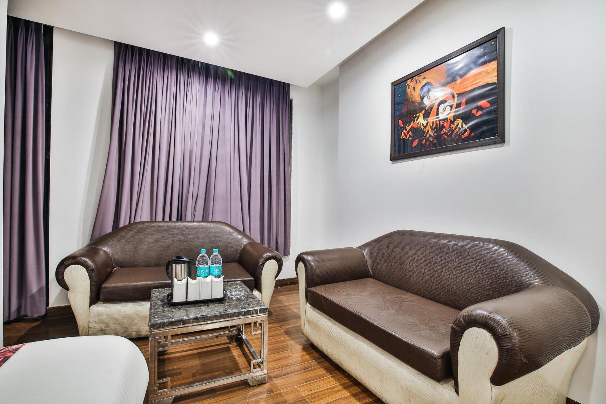 Hotel Uppal International, Near New Delhi Railway Station Екстер'єр фото
