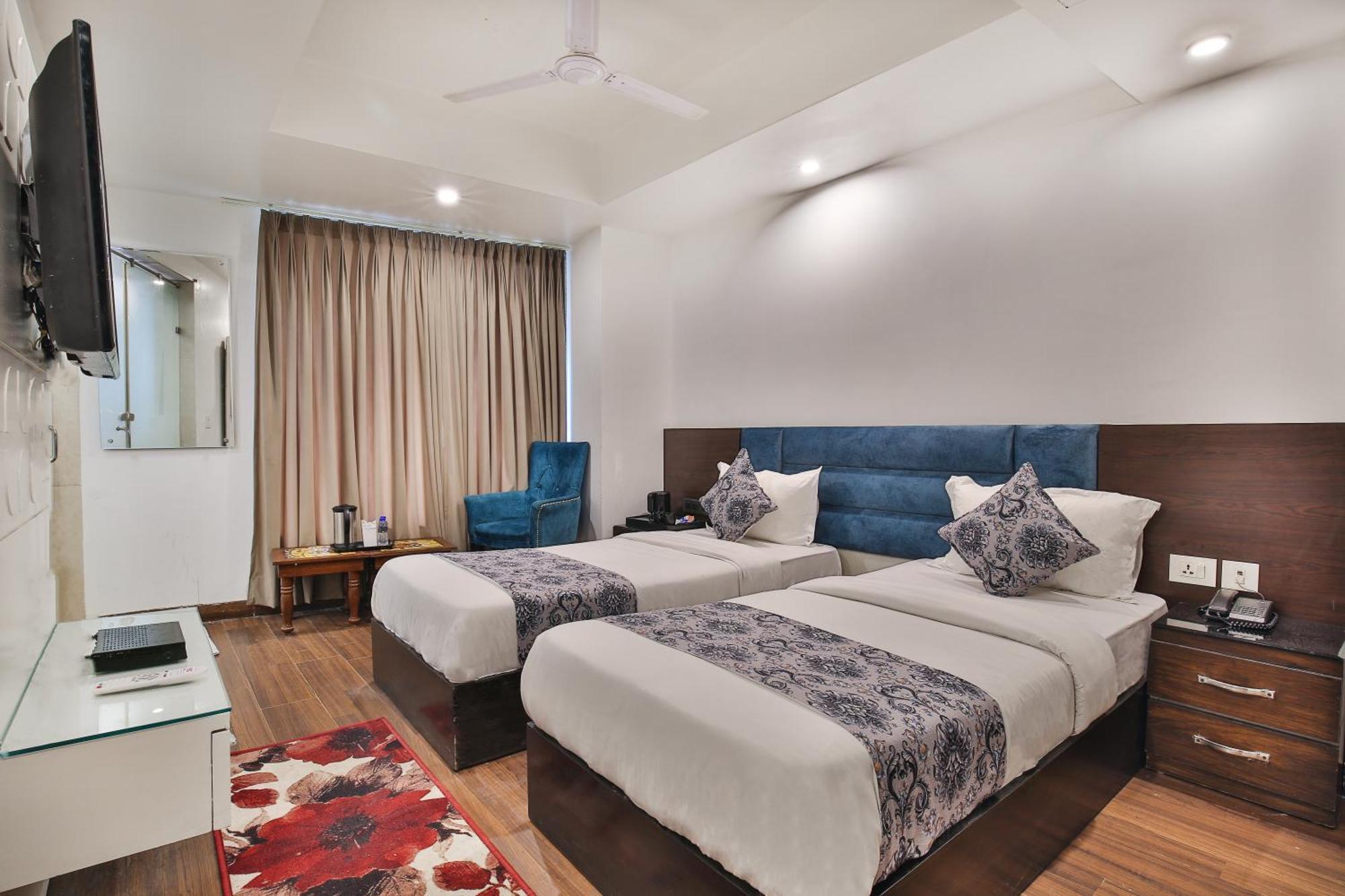 Hotel Uppal International, Near New Delhi Railway Station Екстер'єр фото
