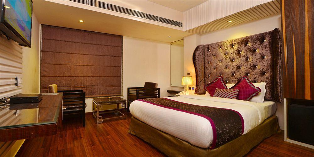 Hotel Uppal International, Near New Delhi Railway Station Екстер'єр фото