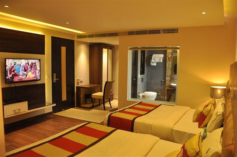 Hotel Uppal International, Near New Delhi Railway Station Екстер'єр фото