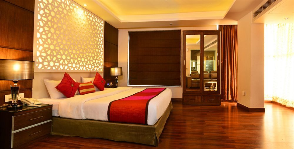 Hotel Uppal International, Near New Delhi Railway Station Екстер'єр фото